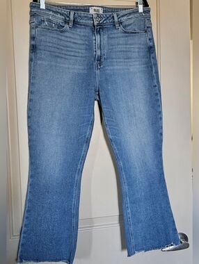 Paige Anthropologie Colette Crop Flair Raw Hem Jeans Light Wash 16 (34) Stretch